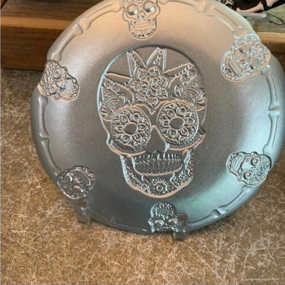 AKCAM TURKISH HALLOWEEN HAND MADE BLACK RED SHINY SKELETON PLATES NEW - Picture 4 of 7